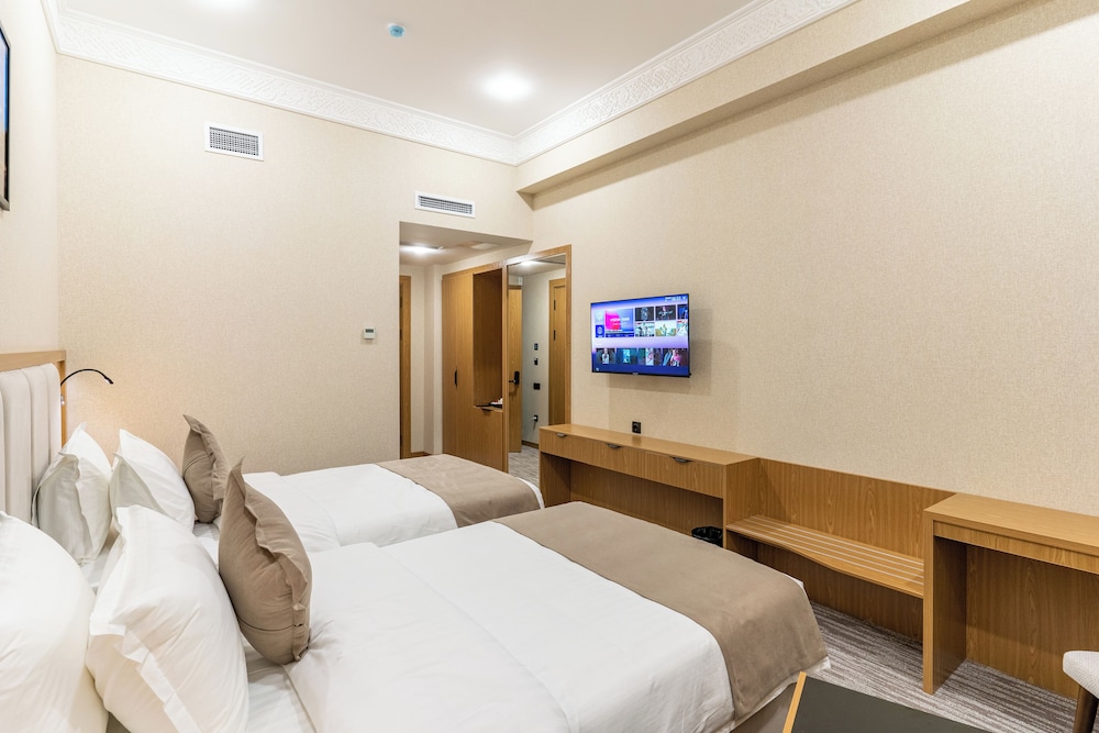 MIRZO HOTEL 30/62
