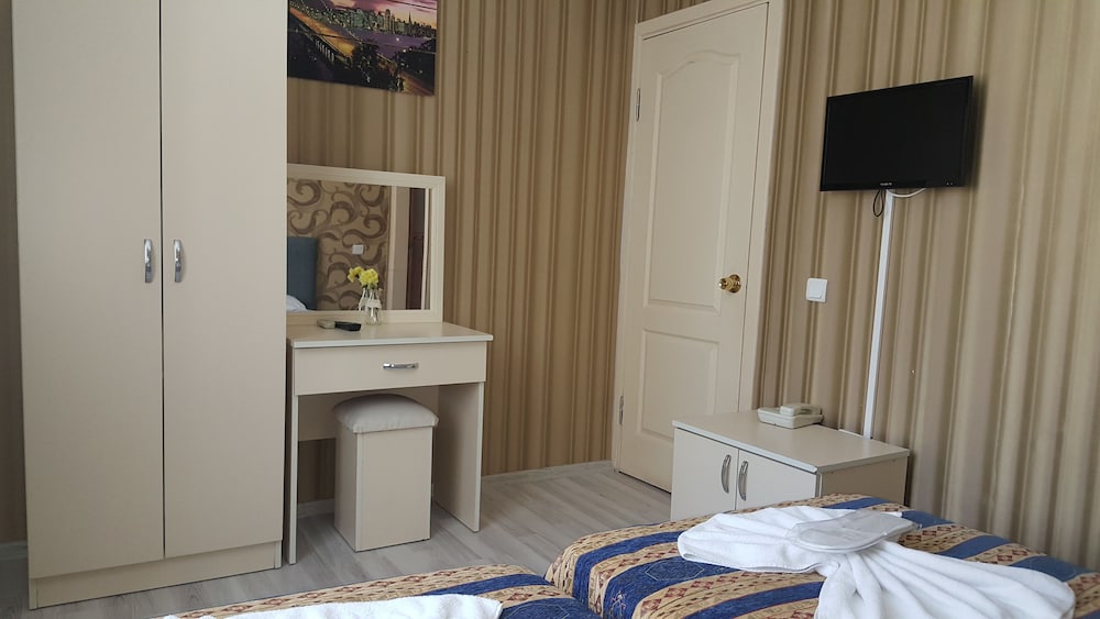 Anadolu Hotel 10/30