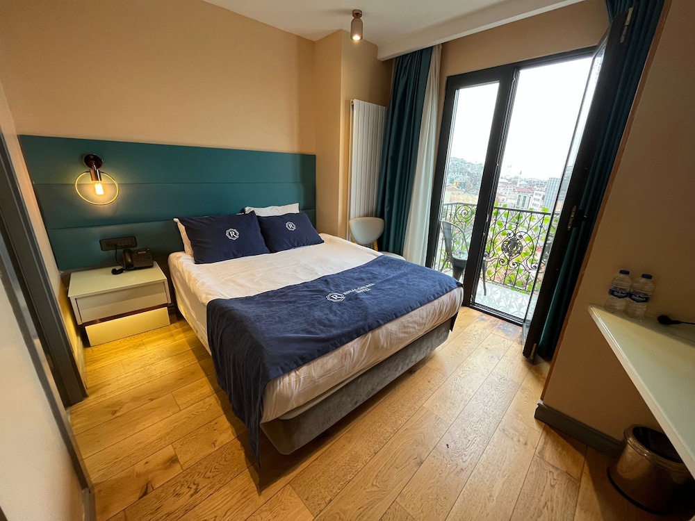 Royal Galata Hotel 12/47