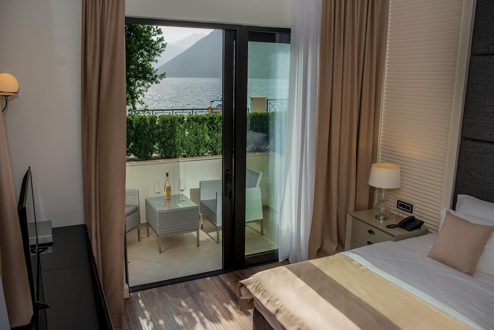 Palazzo Del Mare Essenza 18/50