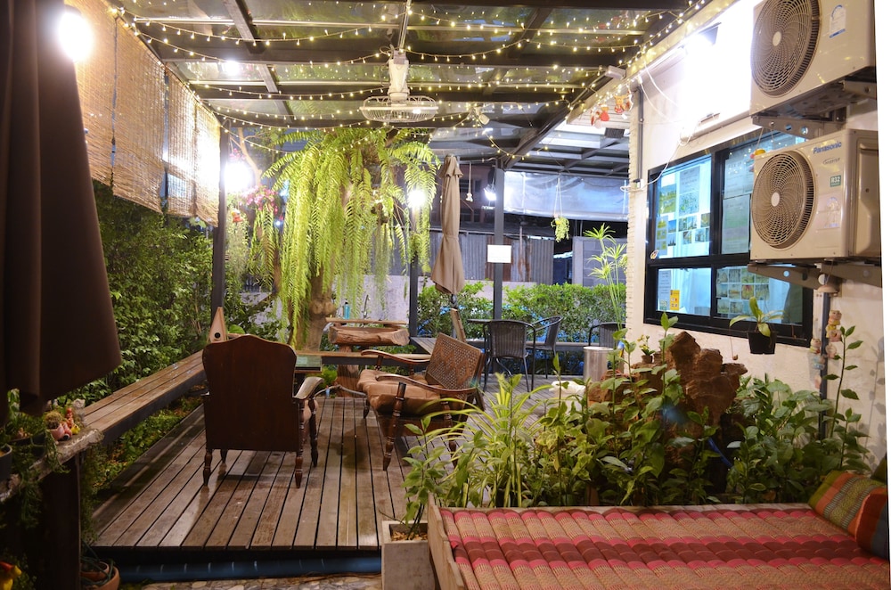 Early Bird Hostel Ayutthaya 27/47