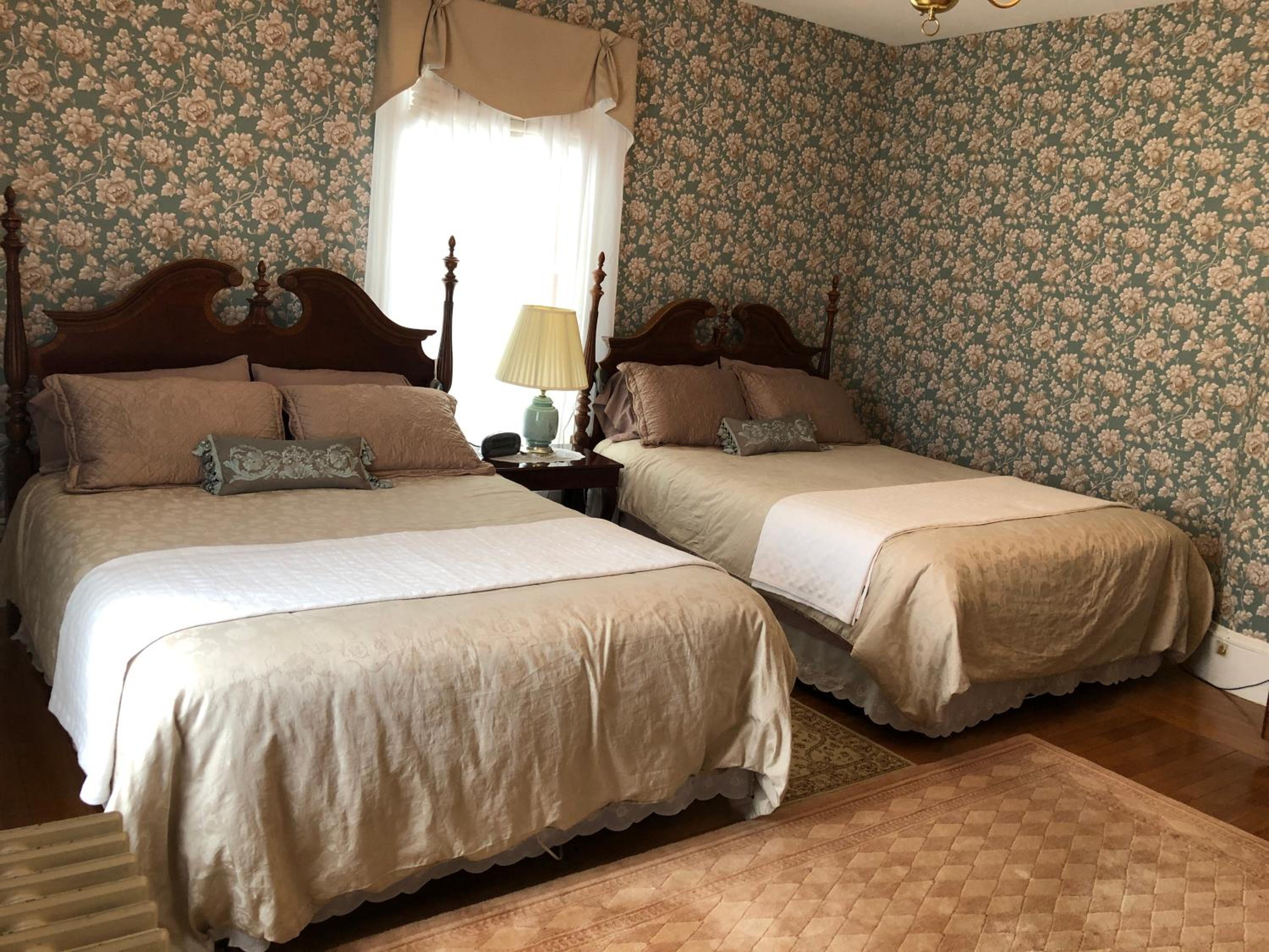 Guilford Bed and Breakfast 10/42