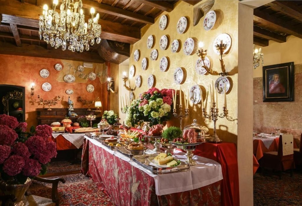 restaurant-cafeteria