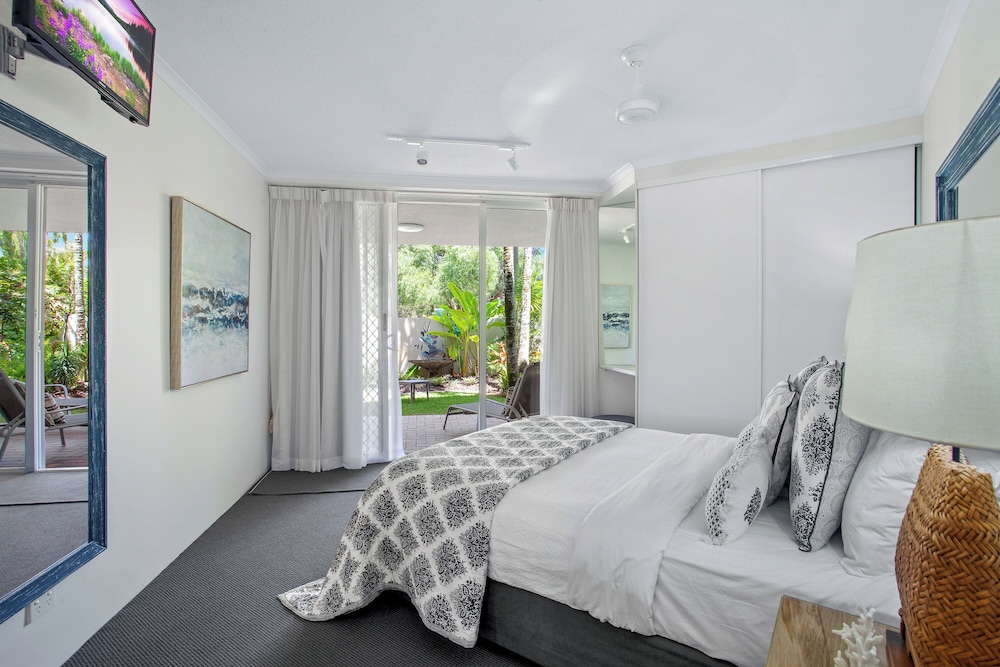NOOSA TROPICANA 14/50