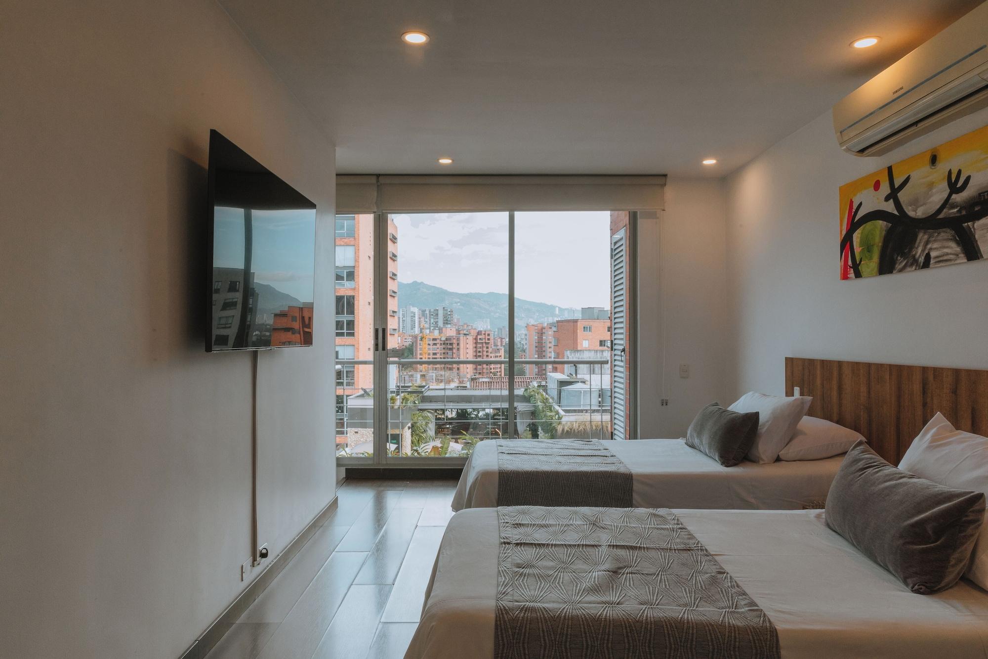 دوبلكس سوبيريور، Travelers Apartamentos and Suites Orange Medellin 3/6