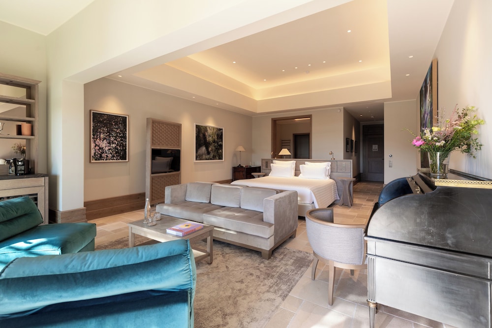 Elysia, Suite, King Bed
