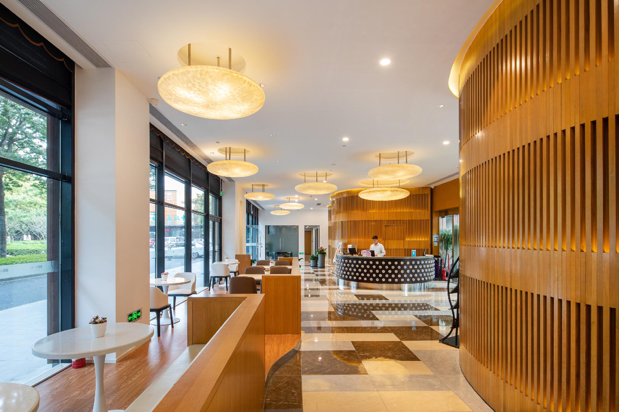 Rezen Brook Hotel (Hangzhou Xixi Paradise) 8/26