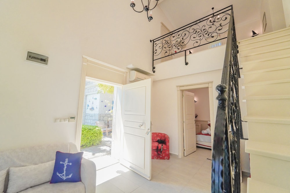 Alacati Marina Palace 11/50