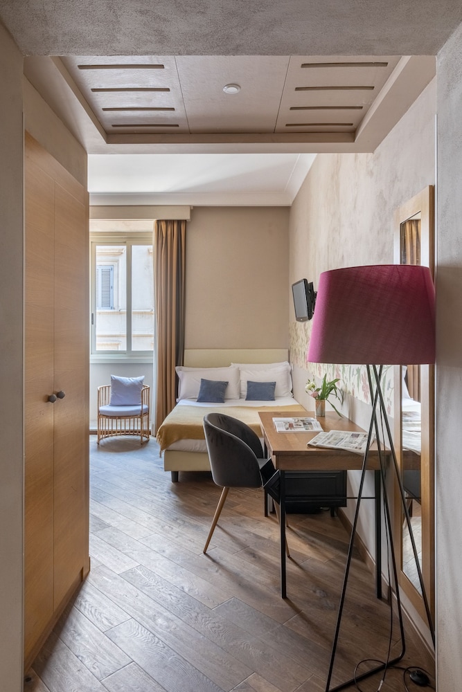Boutique Hotel Galatea 72/78