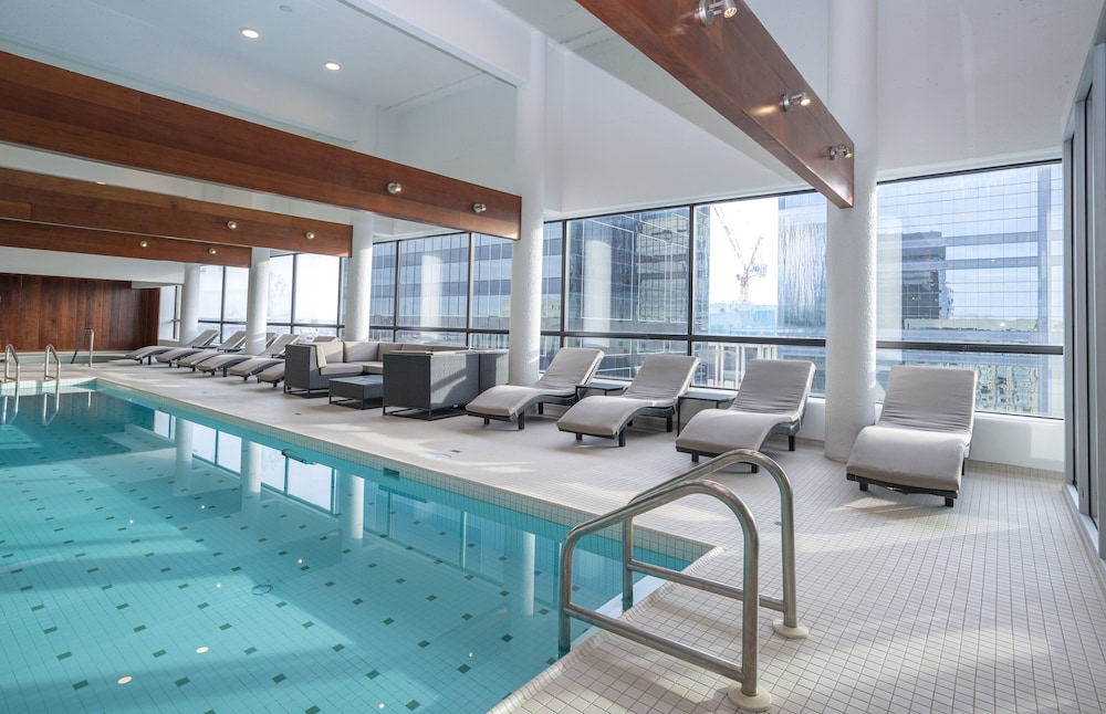 Sandman Signature Edmonton Downtown Hotel 28/46
