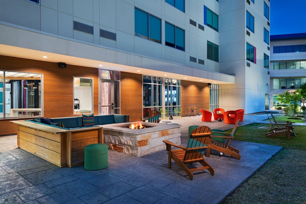 Aloft Austin Southwest 16/32