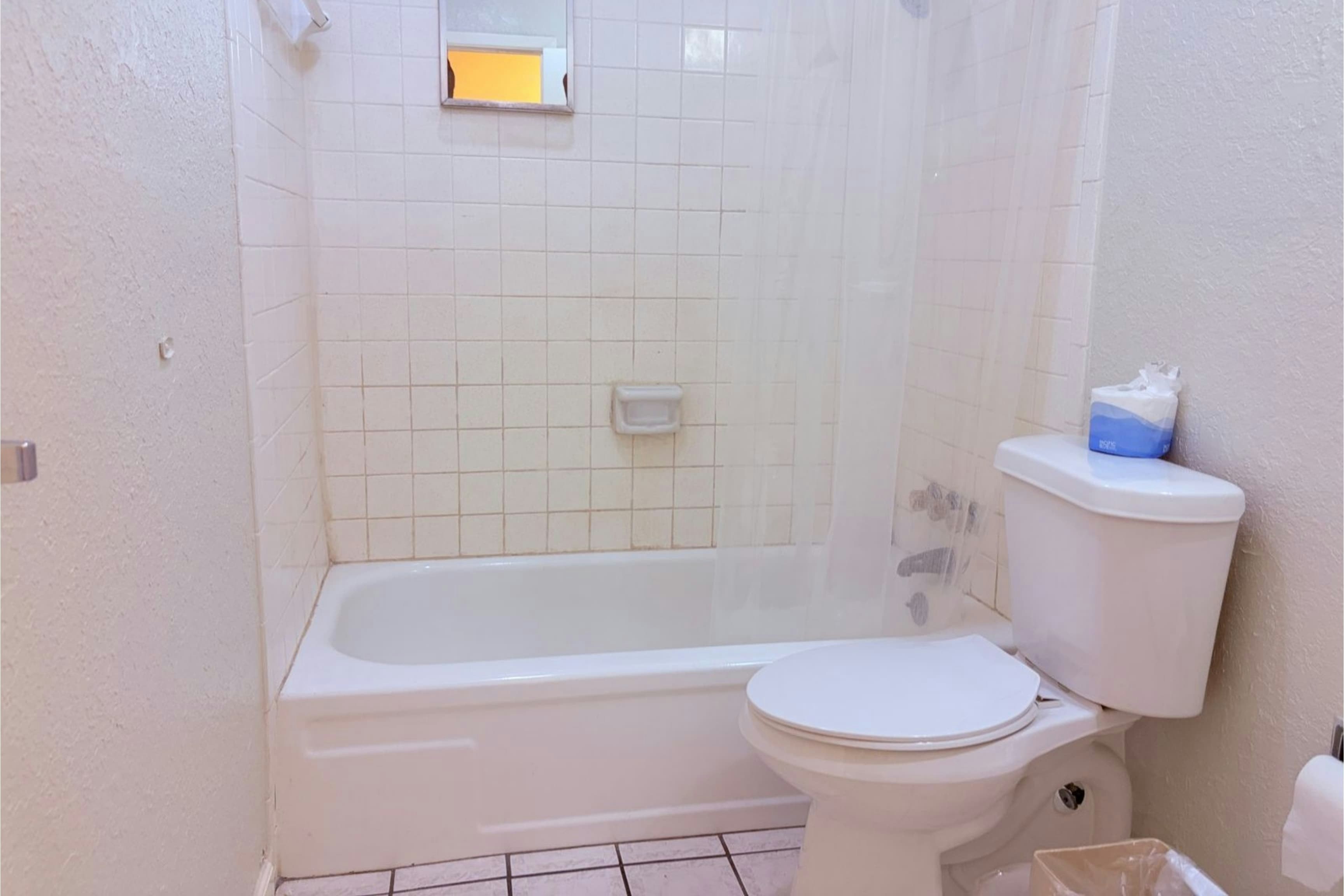Champions Inn Del Rio Near Lake 38/40