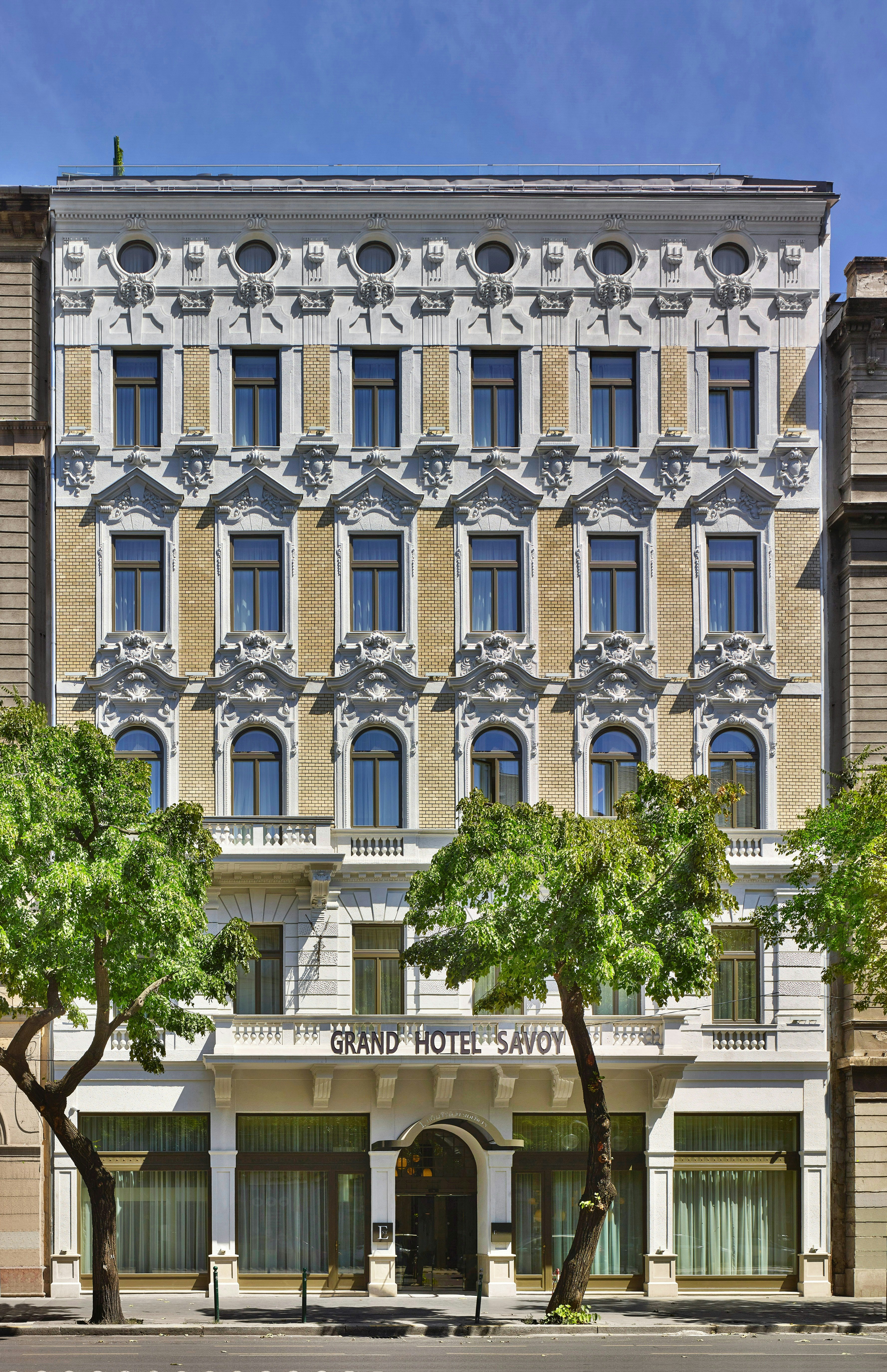 EST Grand Hotel Savoy 6/71