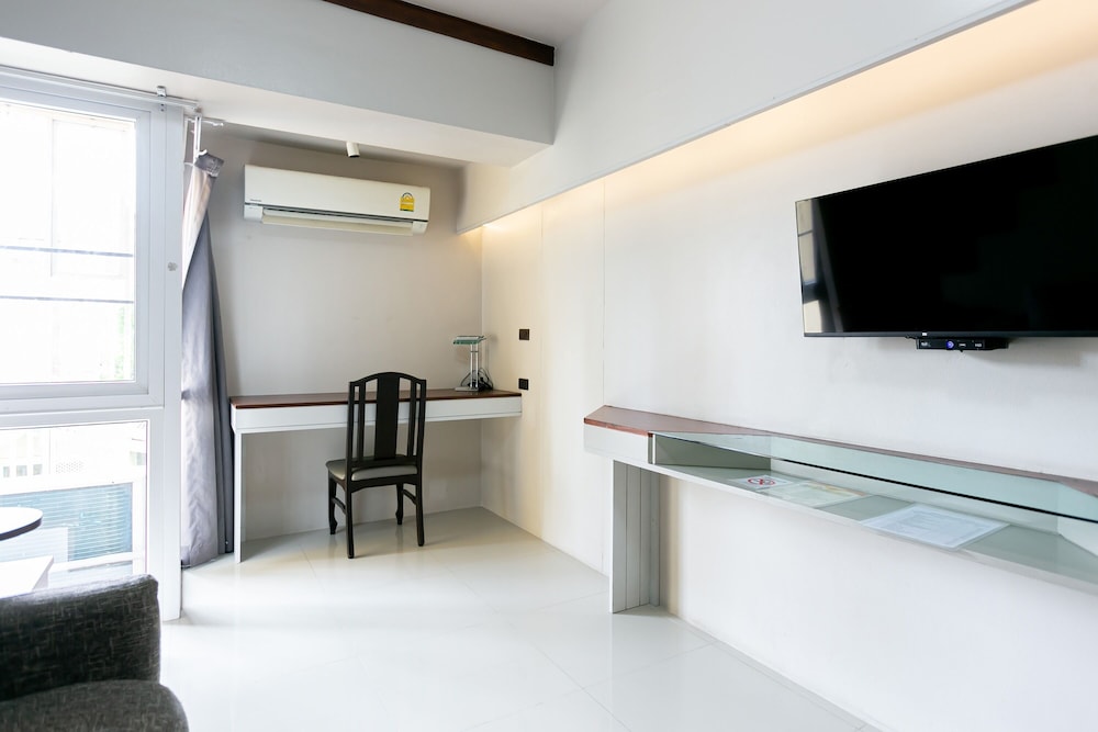 A Sleep Bangkok Sathorn by ZUZU 27/50