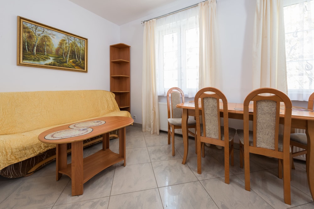 Apartinfo Old Town Apartments 30/50