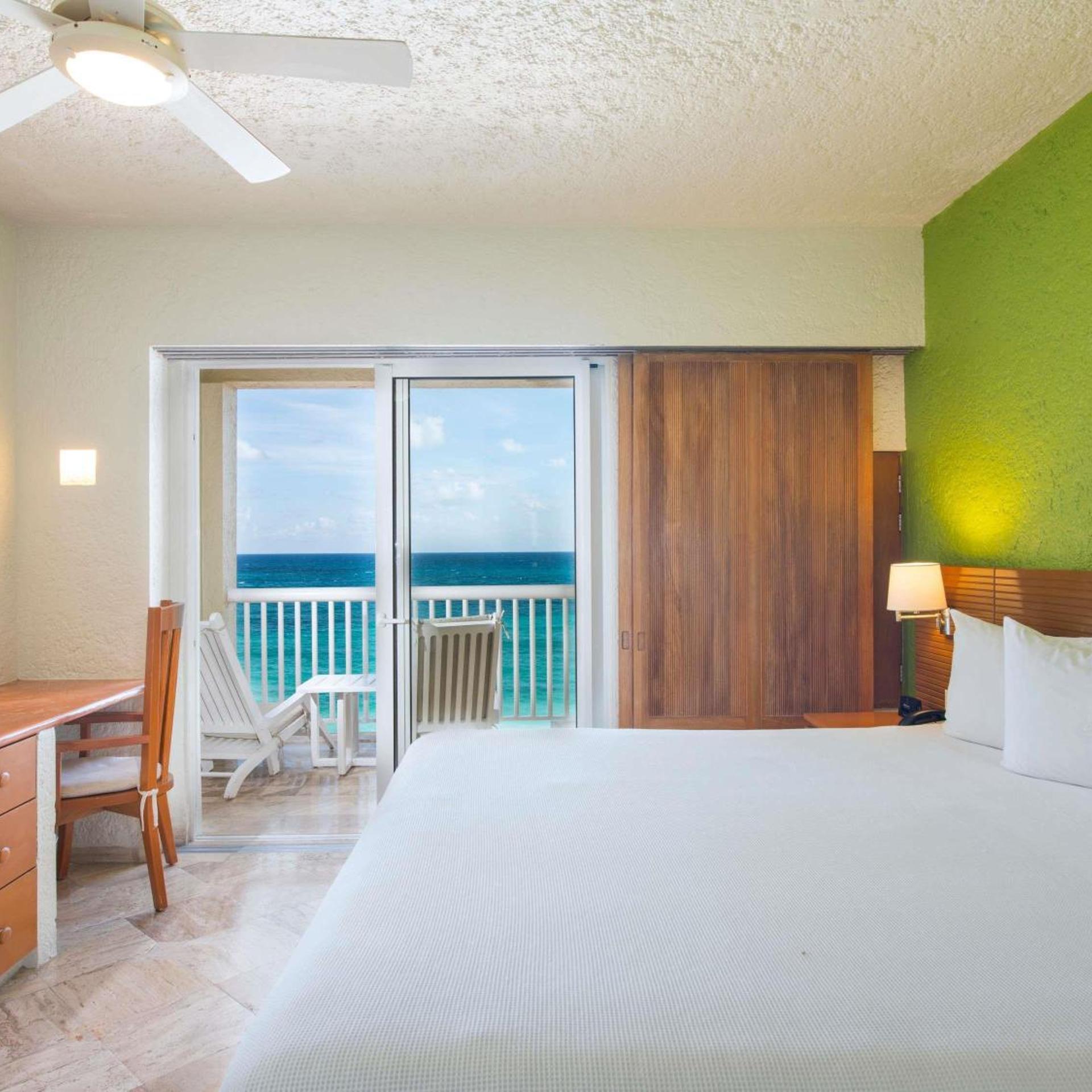 2 Bedrooms, Deluxe, Suite, King Bed, Ocean Front, Hot Tub, Terrace