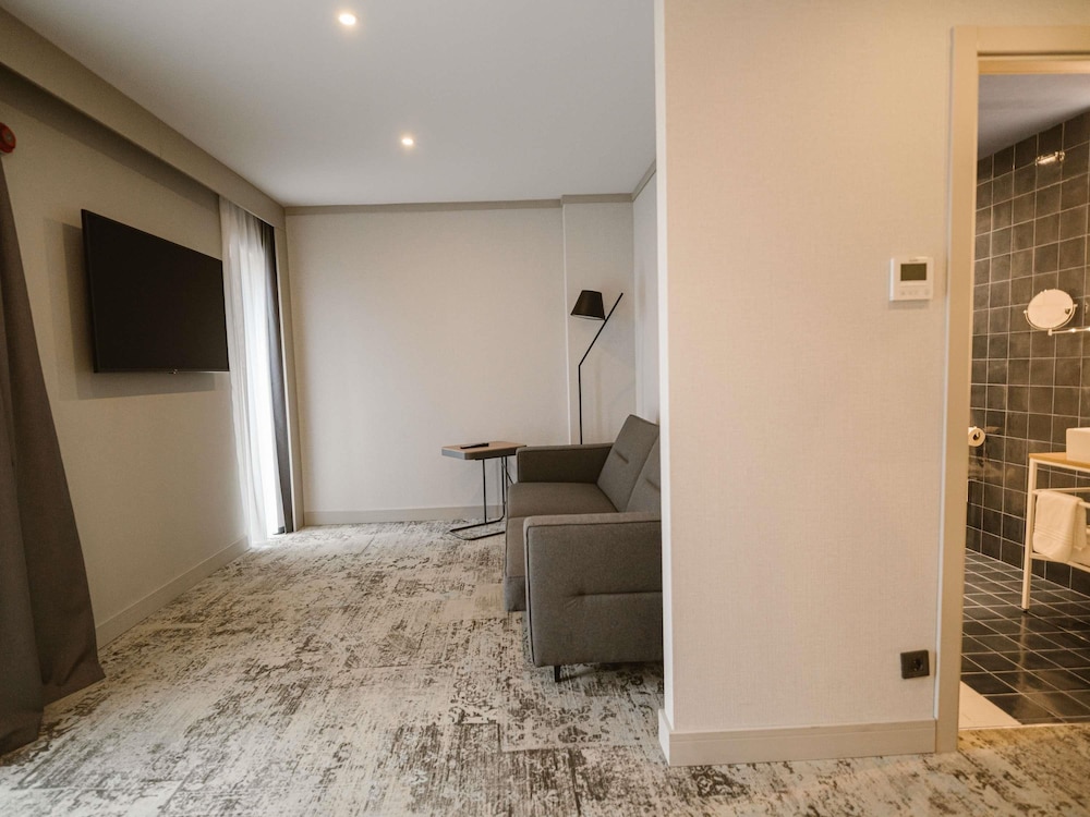 Mercure Sibiu Arsenal 39/50