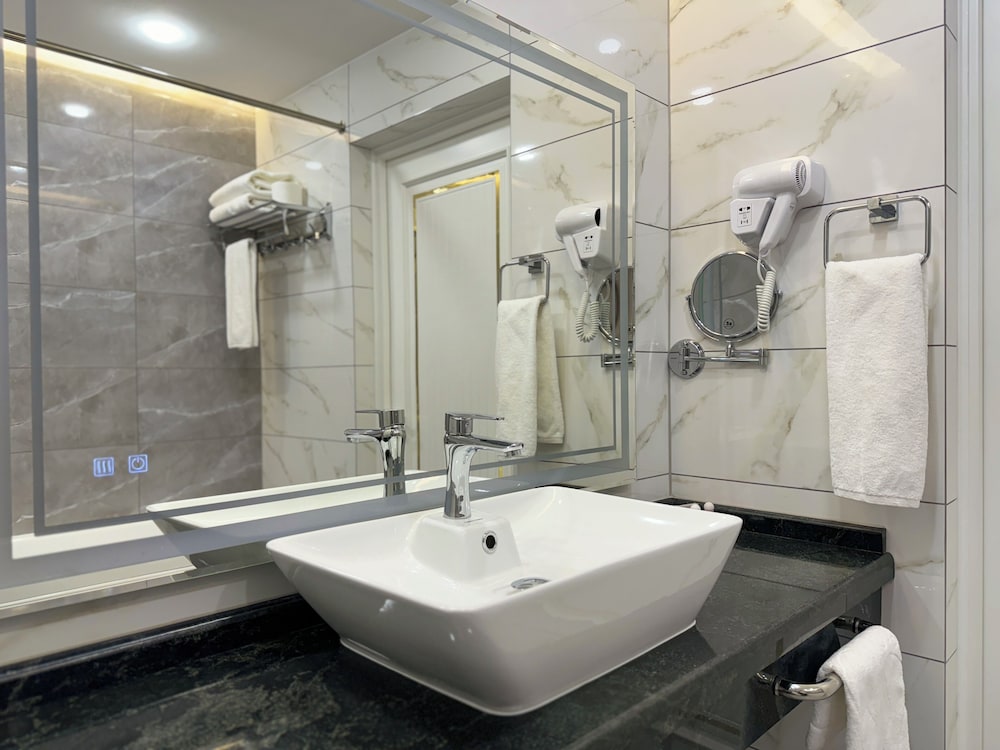 Siab Hotel 49/50