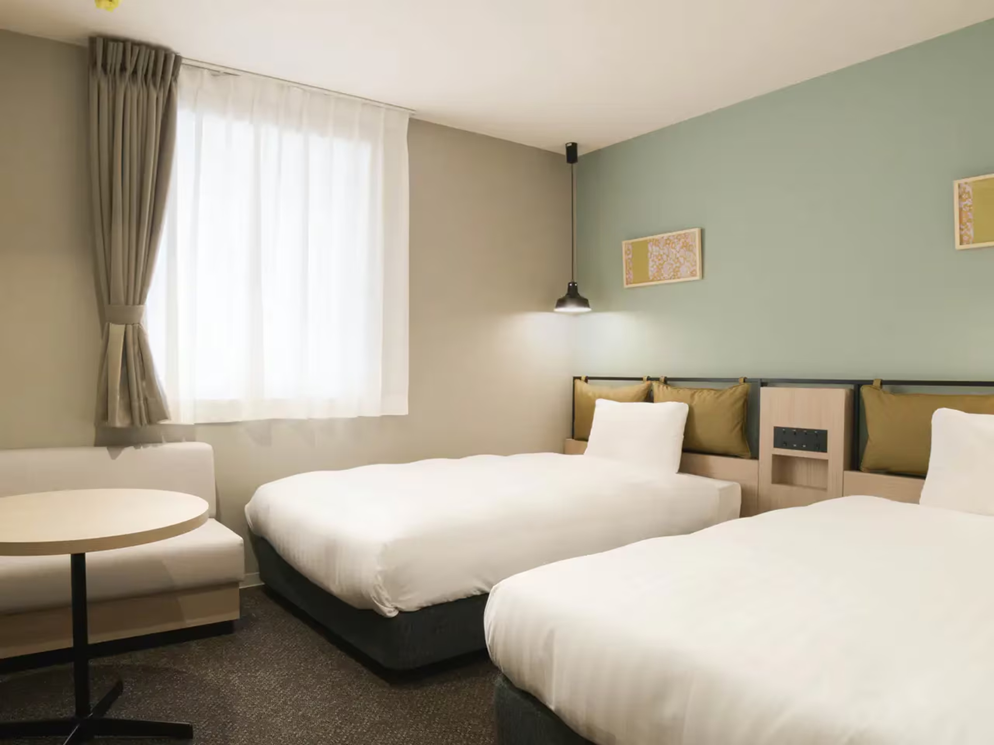 Room, Twin Beds