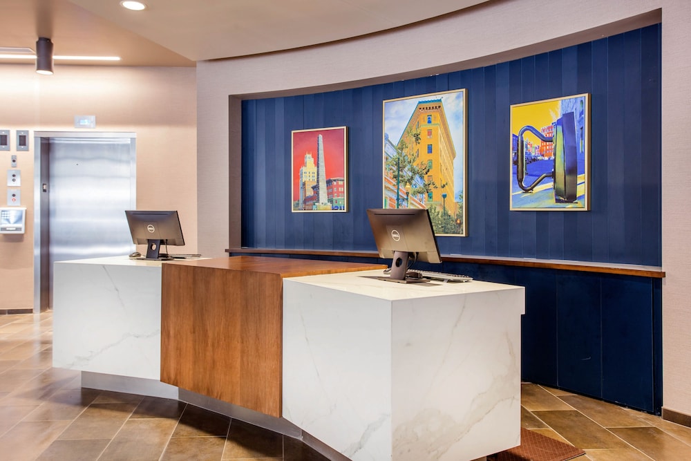 Cambria Hotel Downtown Asheville, NC 8/39