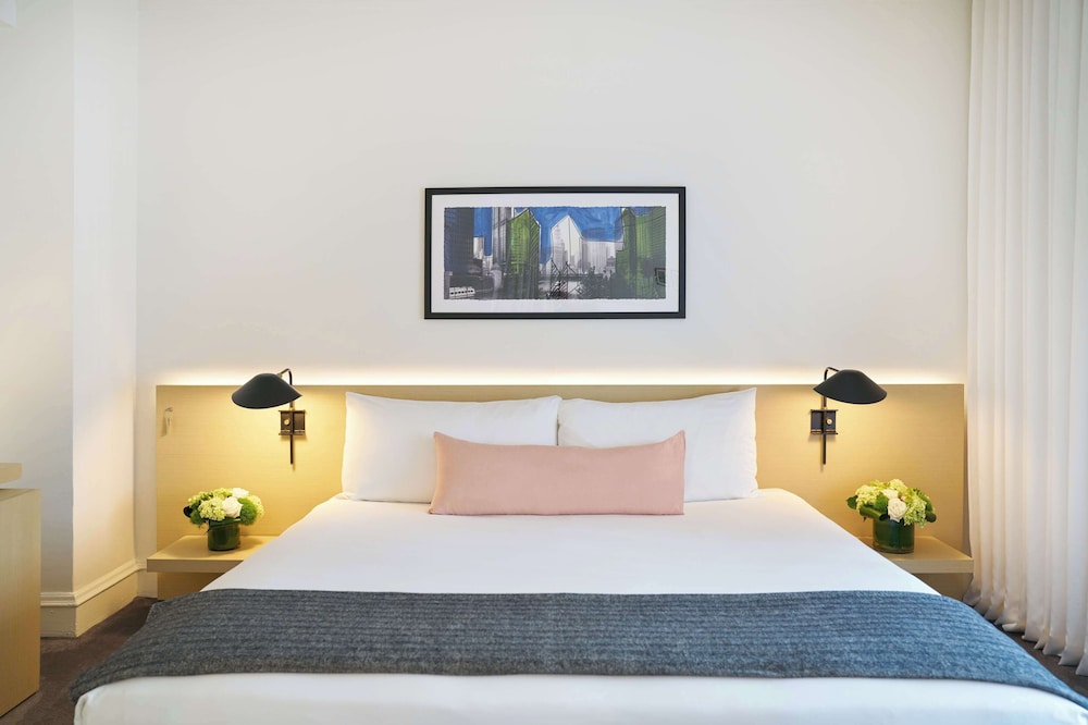 JUNIOR SUITE, STUDIO