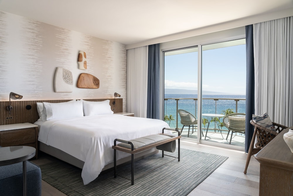Kukahi, Suite, King Bed, Sofa 2/10
