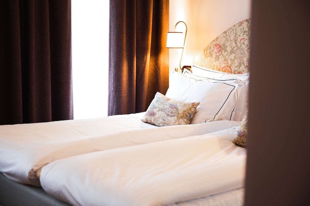 غرفة قياسية بسرير كوين، Hotel Ruth Worldhotels Crafted 2/4