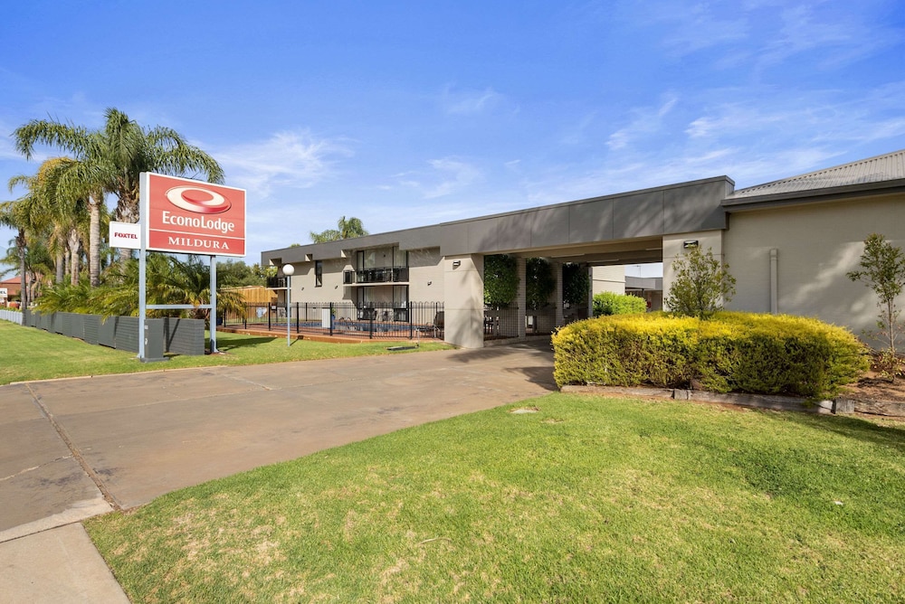 Econo Lodge Mildura 66/72