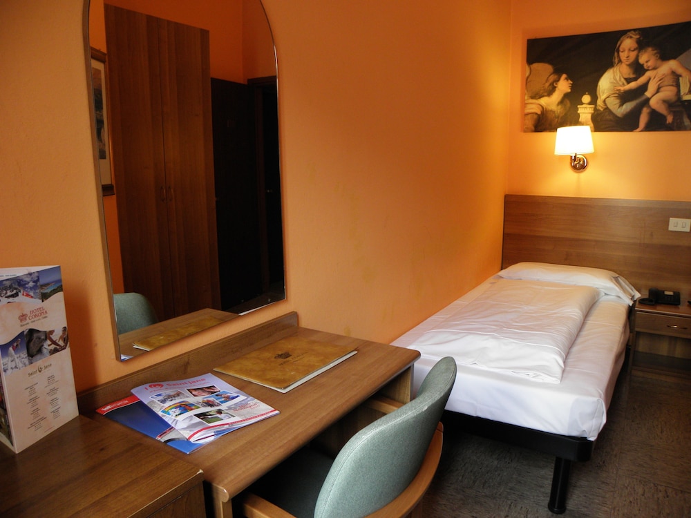 Hotel Corona 26/64