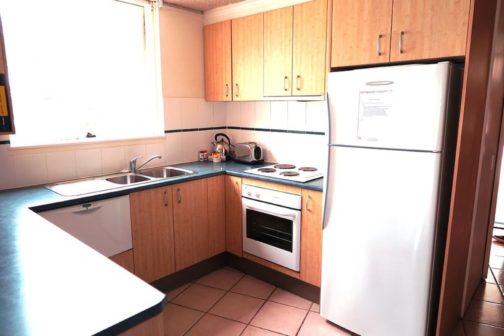 NORTHPOINT HOLIDAY APARTMENTS 24/61