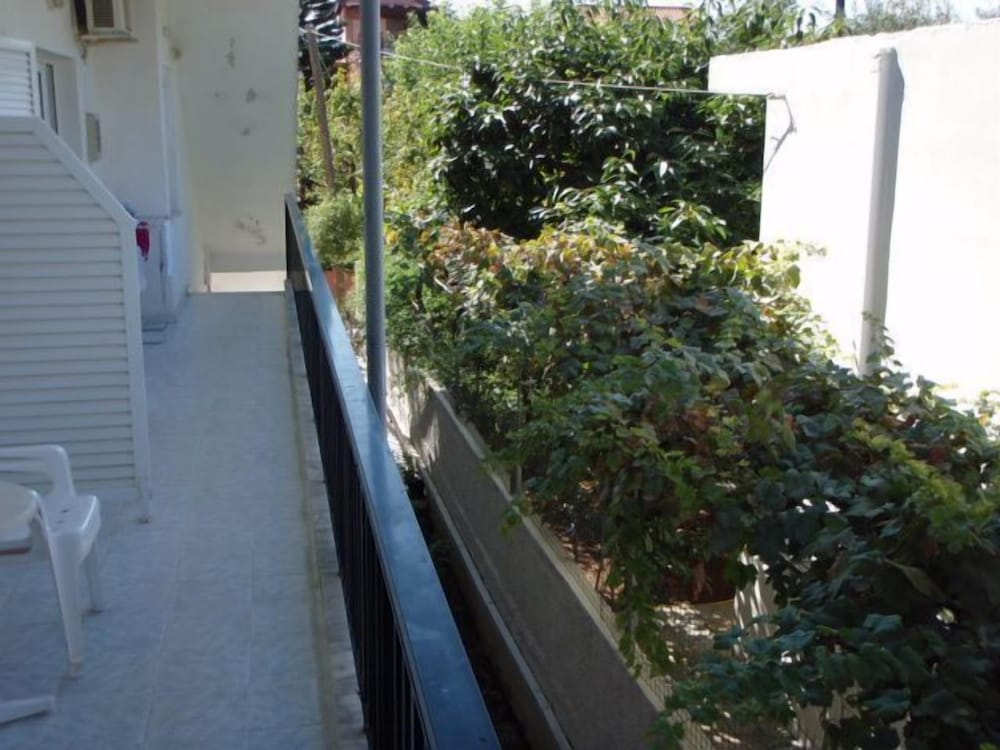 Niriis Hotel 38/50