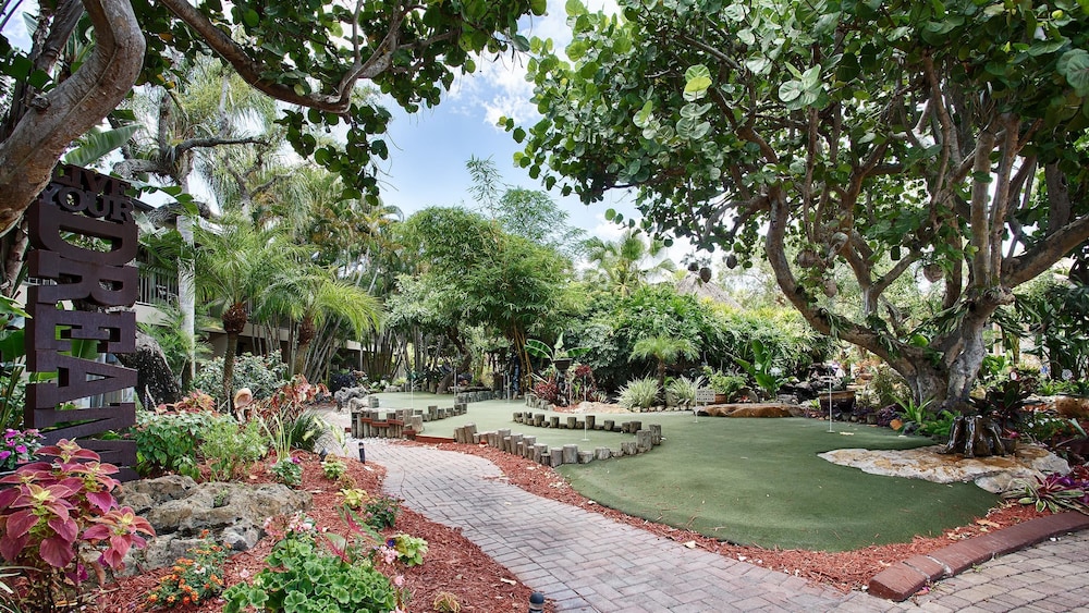 Best Western Naples Inn & Suites in NAPLES - FL
