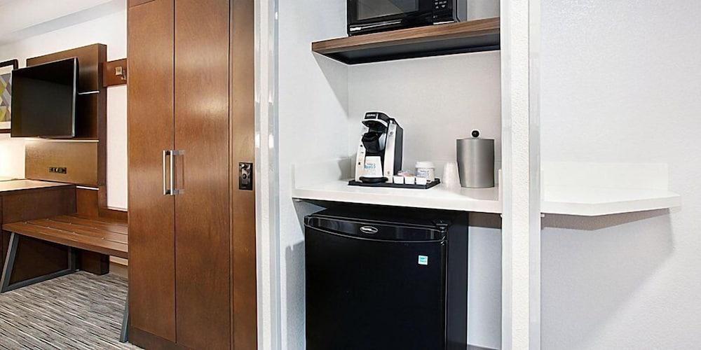 Holiday Inn Express Troutville - Roanoke North 31/60