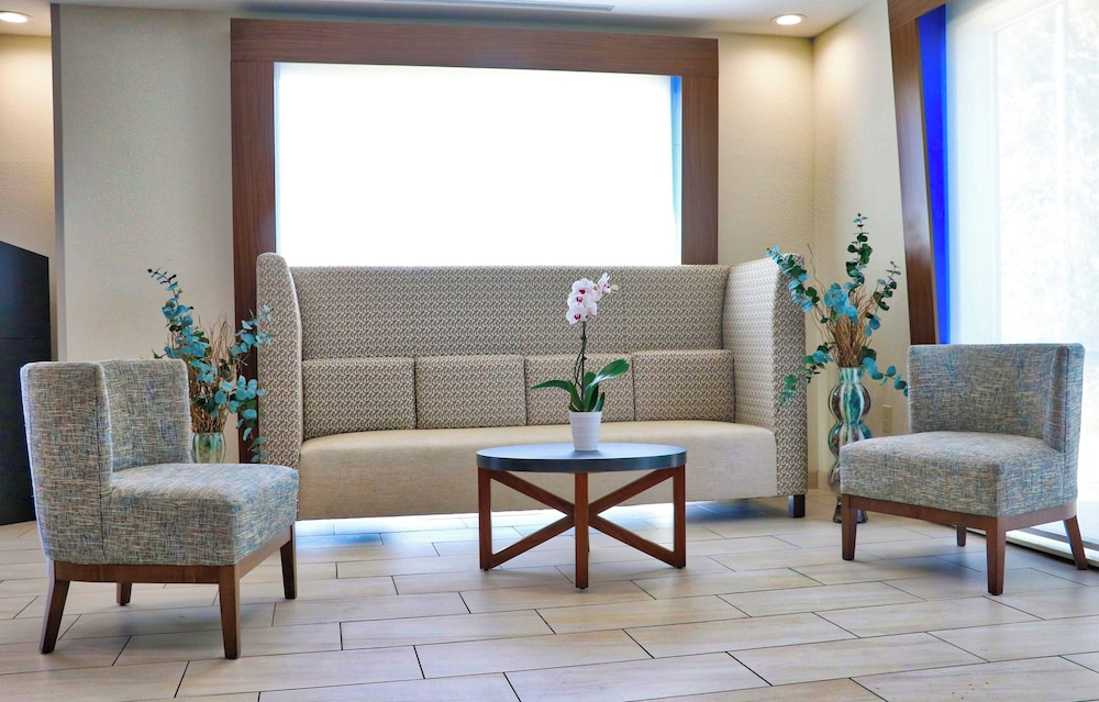 Holiday Inn Express Slidell 51/73