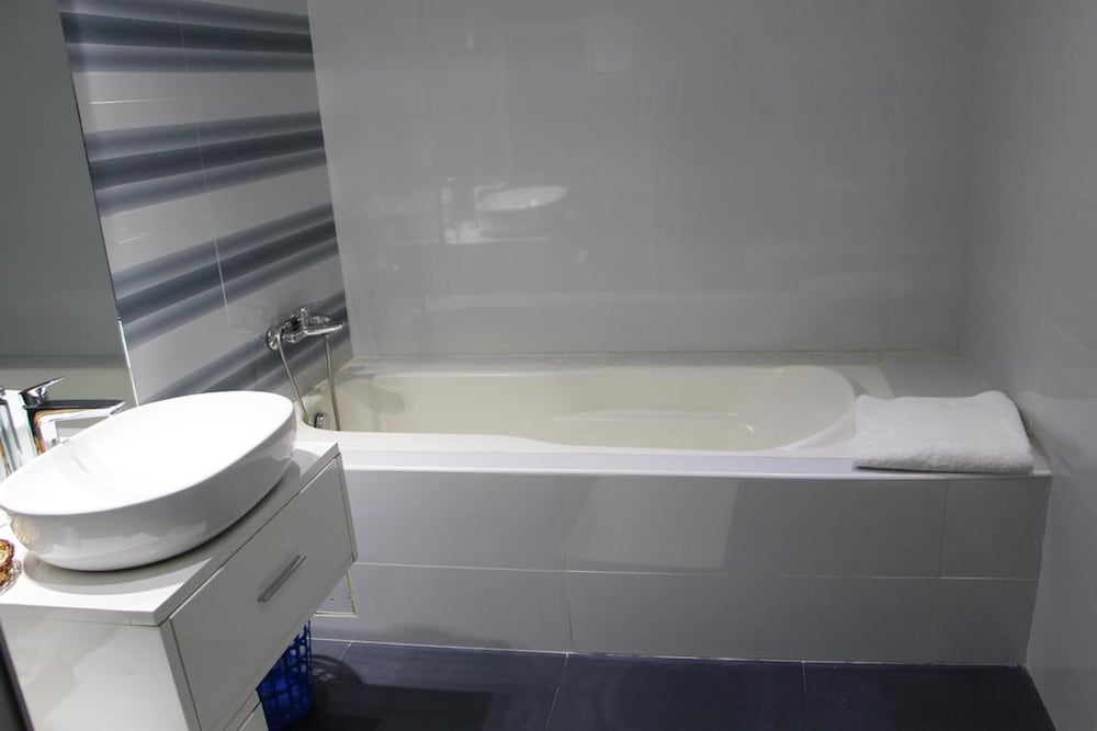 Miliet Hotel 28/30