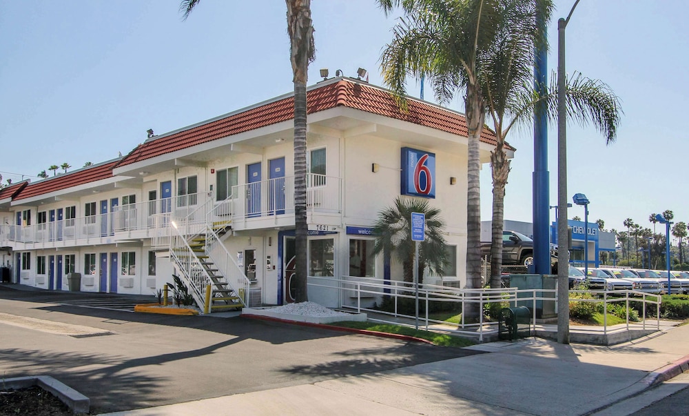 Motel6 La Mesa, CA - San Diego 50/58