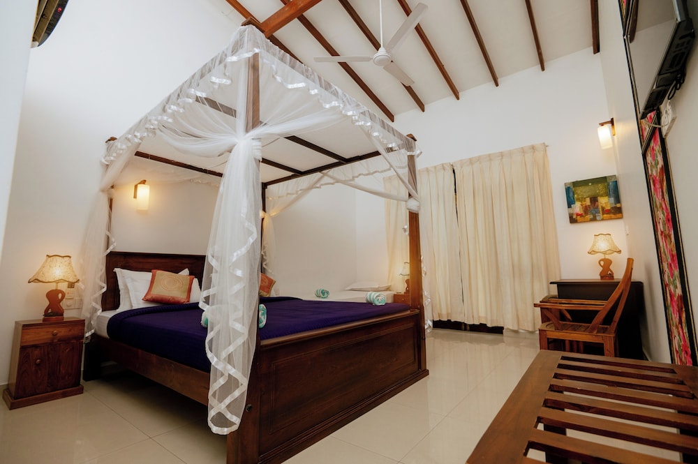 Prince Villa 17/39