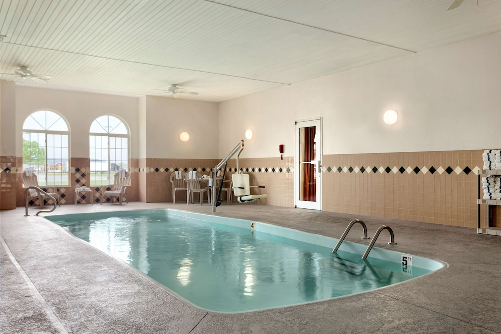 Country Inn And Suites By Carlson Nevada 9/19