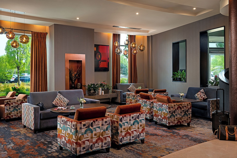 Carlton Hotel Blanchardstown 29/49