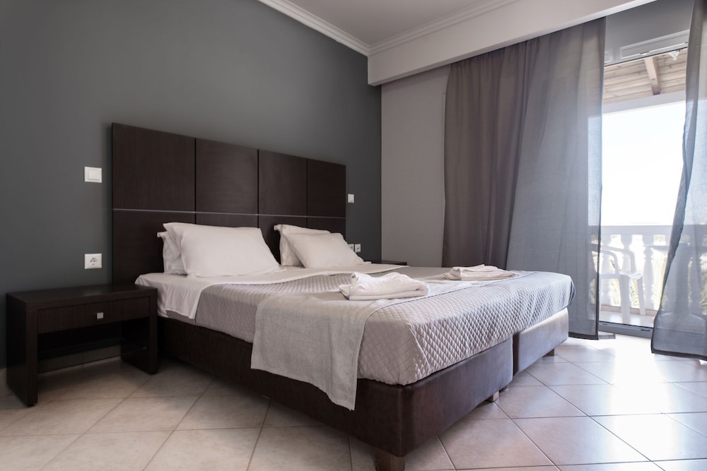 غرفة سوبيريور بسرير مزدوج، Zante Calinica 2/3