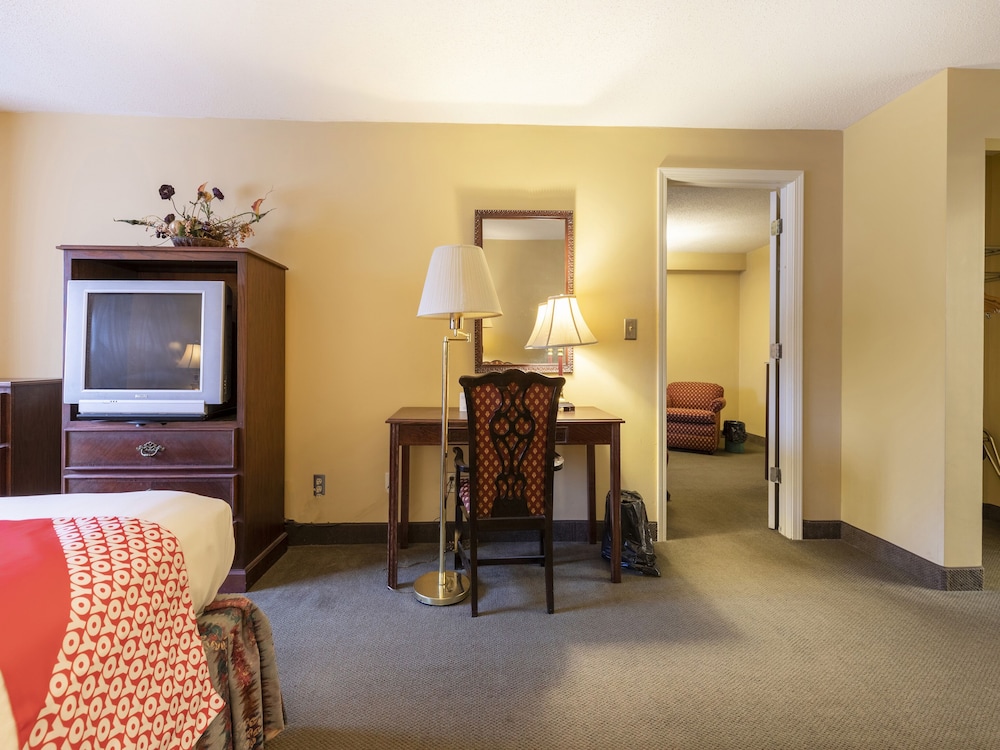 Americas Best Value Inn Springfield - Mansion View 33/47
