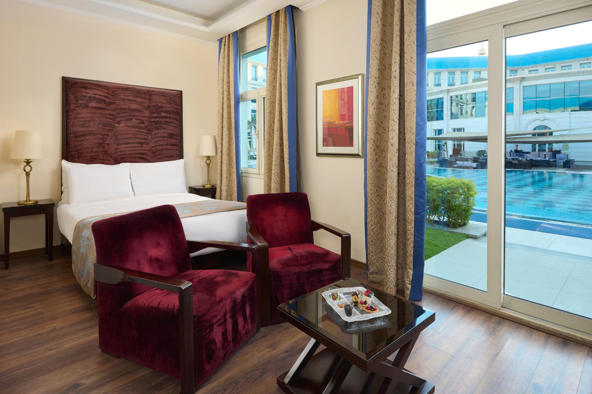 Cabana Pool, Queen Bed, Terrace