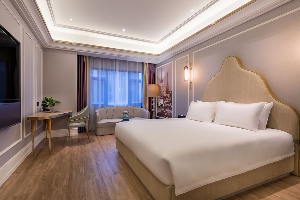 Mercure Shanghai Jiuting 7/46