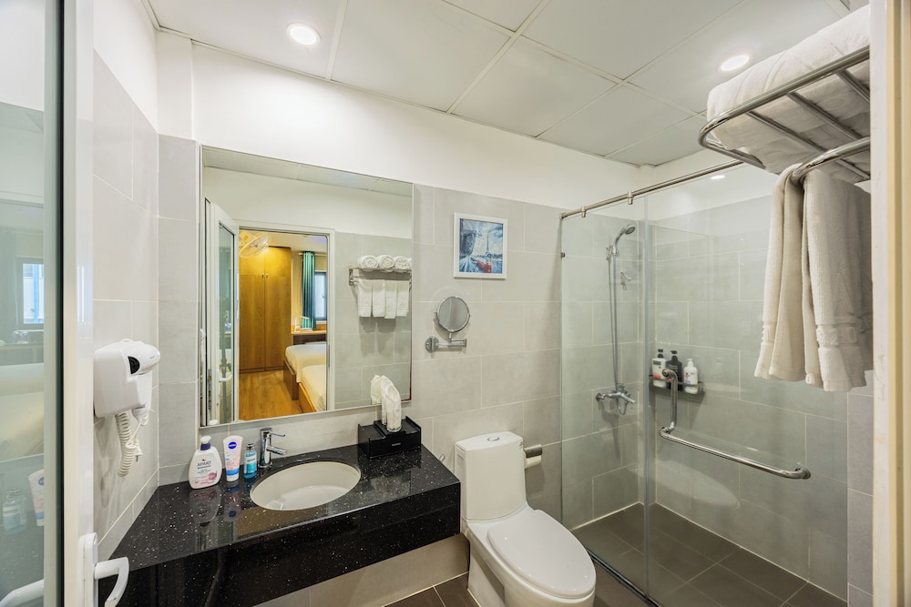 A25 Hotel - 142 Bui Thi Xuan 58/63