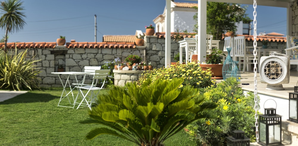 Vodina Hotel 37/50