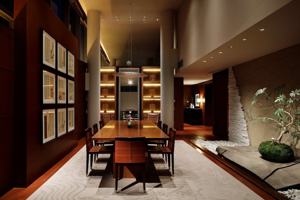 Grand Hyatt Tokyo 57/68