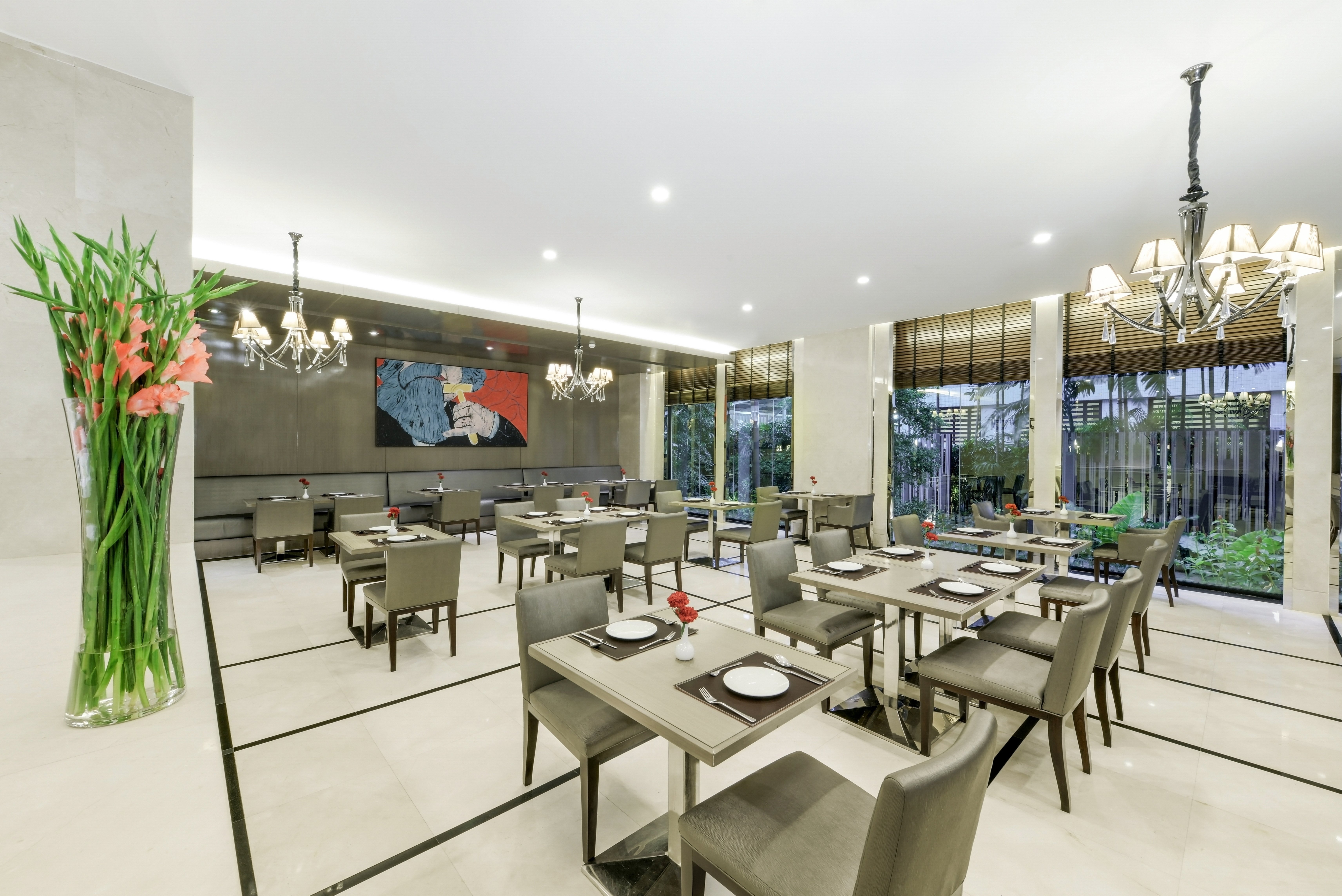 Centre Point Hotel Chidlom 50/68