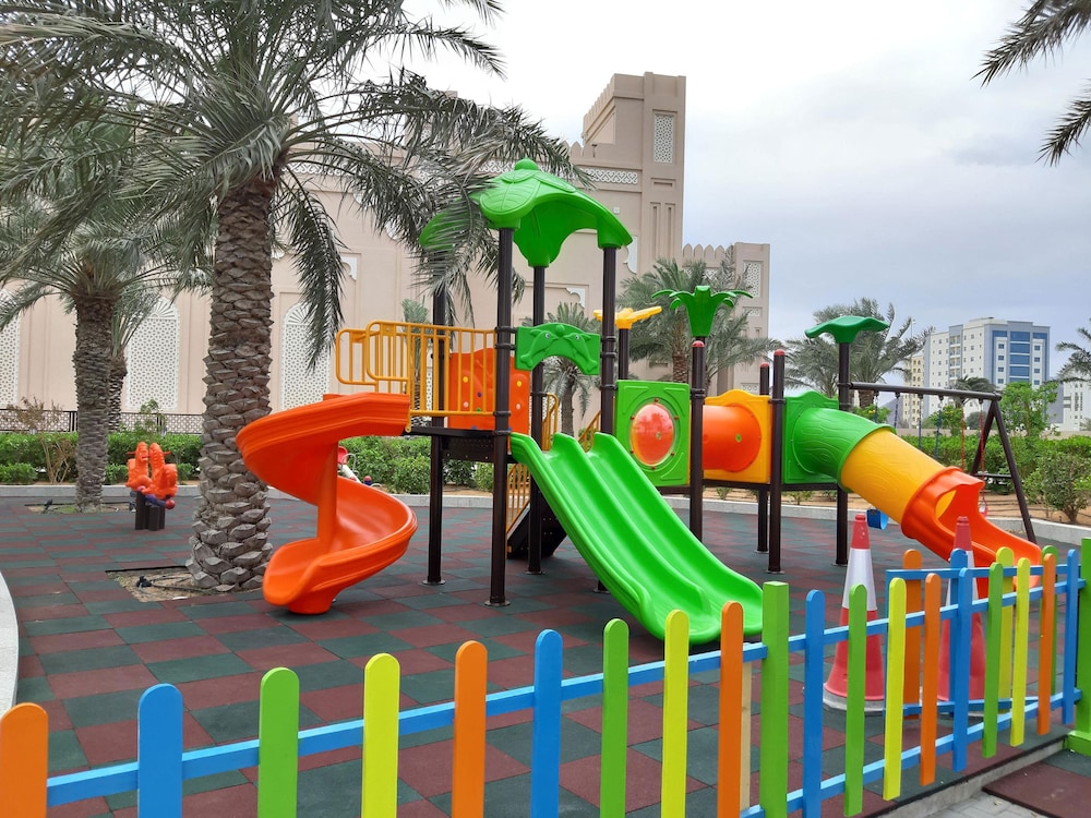 Al Bahar Hotel & Resort 36/50