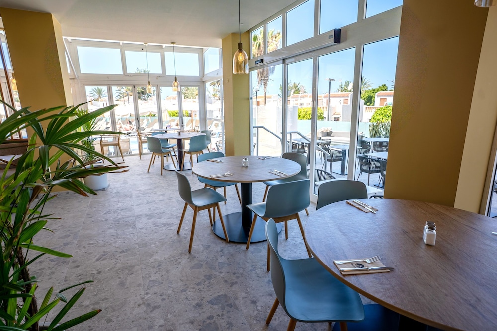 Coral Ocean View - Adults Only 33/50