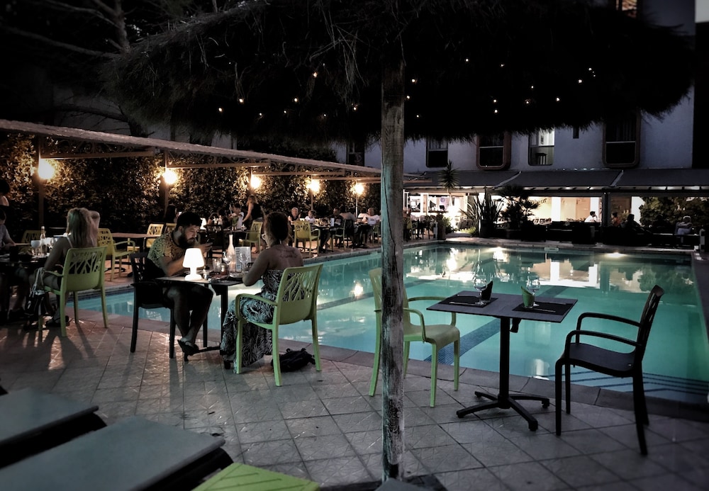 Hotel Aquarius 32/41